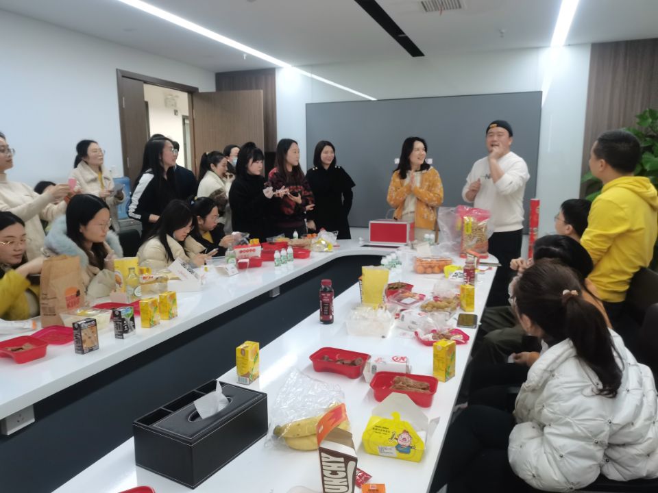 1644472735427.jpg 0AC42BFEAAD008D4C5A4F90D98051098.jpg